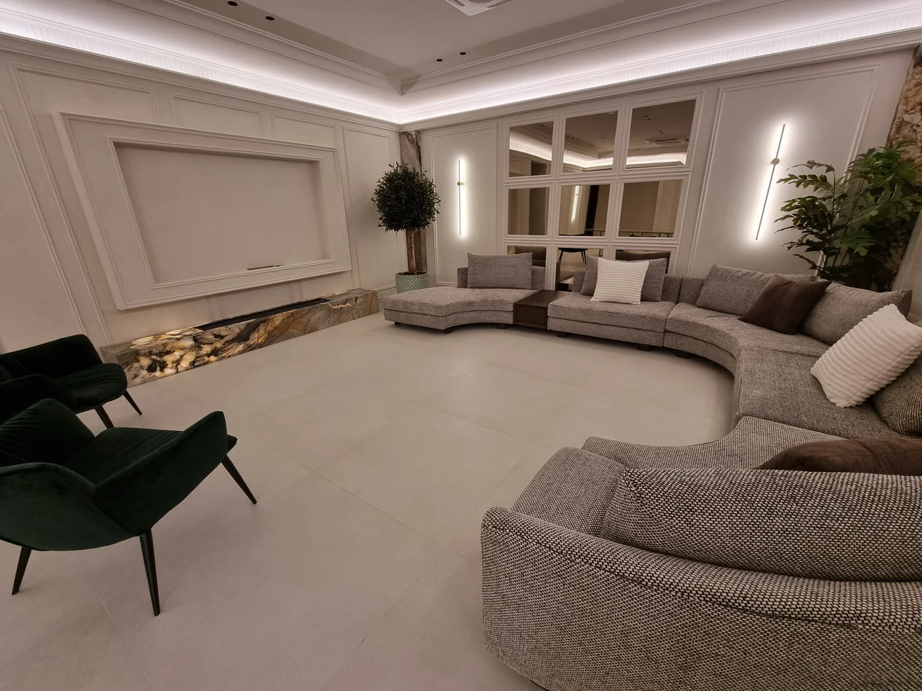 Luxury furnished apartment — Abdullah Al-Salem, Kuwait